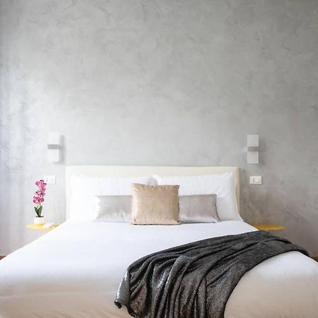 Silver Luxury Jacuzzi Suite Trastevere - Top Collection Rome Bagian luar foto