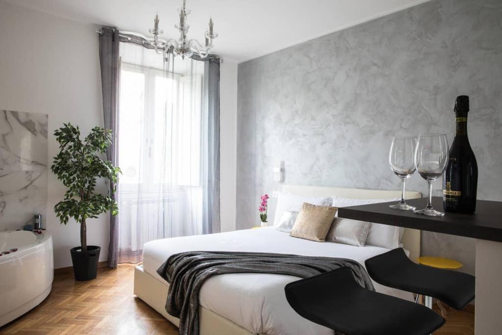 Silver Luxury Jacuzzi Suite Trastevere - Top Collection Rome Bagian luar foto